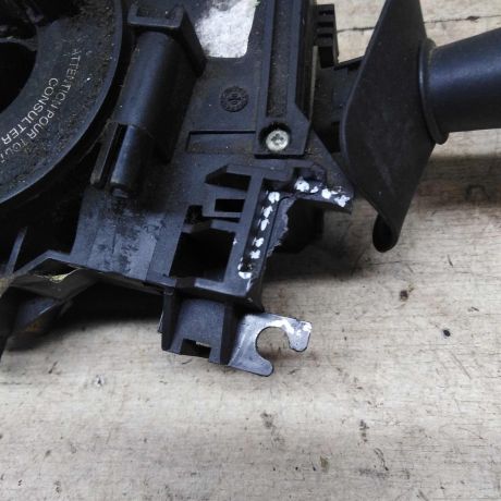 podrulevoi-perekliucatel-v-sbore-renault-clio-ii-art-91590-big-9