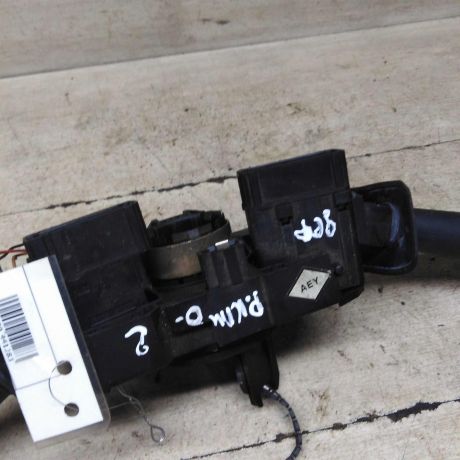 podrulevoi-perekliucatel-v-sbore-renault-clio-ii-art-91590-big-8