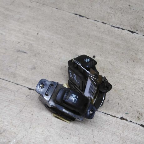 knopka-steklopodieemnika-hyundai-santa-fe-i-art-91756-big-0