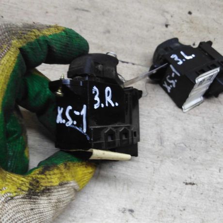 knopka-steklopodieemnika-hyundai-santa-fe-i-art-91756-big-2