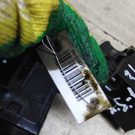 knopka-steklopodieemnika-hyundai-santa-fe-i-art-91756-big-1