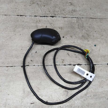 perekliucatel-podrulevoe-upravleniia-magnitoloi-renault-clio-ii-art-92109-big-0