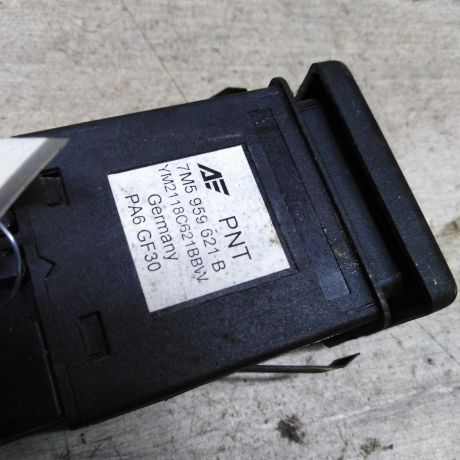 knopka-podogreva-stekla-ford-galaxy-volkswagen-sharan-seat-alhambra-art-92121-big-1