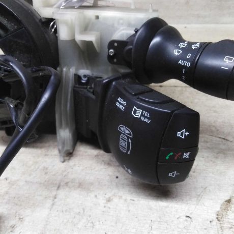 podrulevoi-perekliucatel-v-sbore-renault-megane-iii-art-92216-big-6