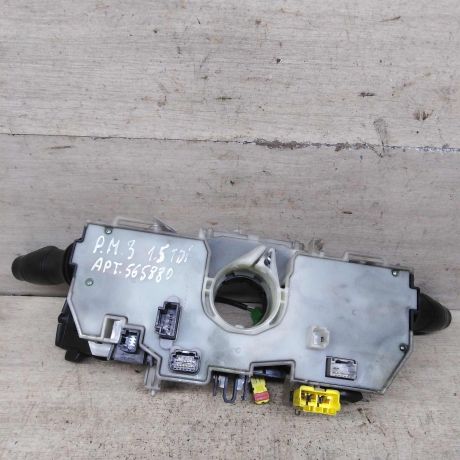 podrulevoi-perekliucatel-v-sbore-renault-megane-iii-art-92216-big-1