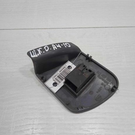 knopka-steklopodieemnika-skoda-octavia-i-a4-art-92563-big-3