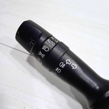 podrulevoi-perekliucatel-v-sbore-hyundai-ix35-i-art-93053-big-5