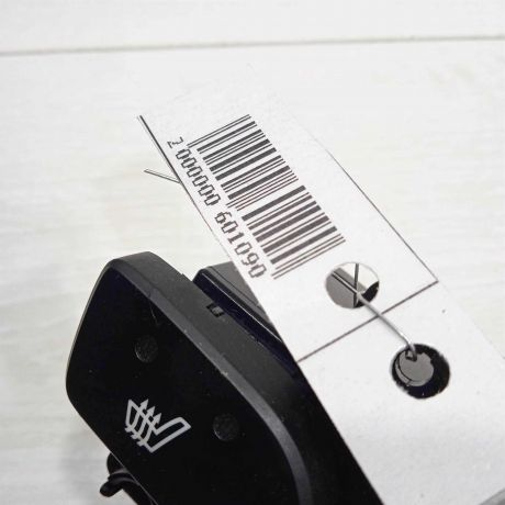 knopka-obogreva-sidenii-blok-hyundai-ix35-i-art-93118-big-1