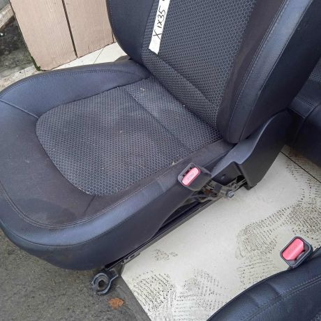 sidene-hyundai-ix35-i-salon-art-93372-big-4