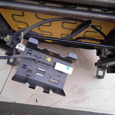 sidene-hyundai-ix35-i-salon-art-93372-big-1