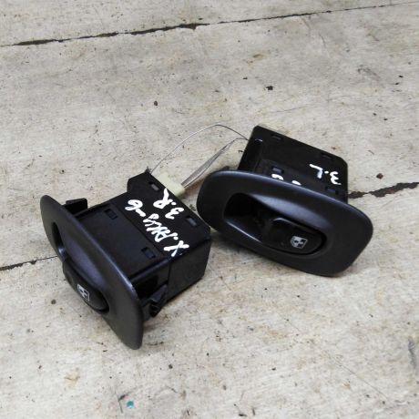 knopka-steklopodieemnika-hyundai-accent-ii-art-93562-big-0