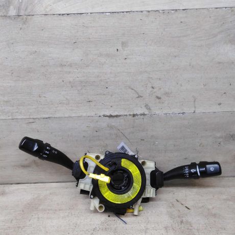 podrulevoi-perekliucatel-v-sbore-hyundai-accent-ii-art-93702-big-0