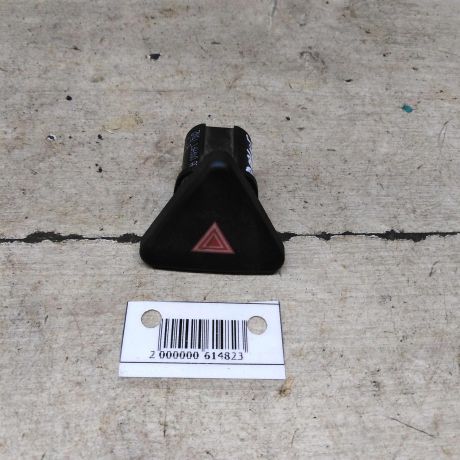 knopka-avariinoi-signalizacii-ford-fusion-i-art-93866-big-0