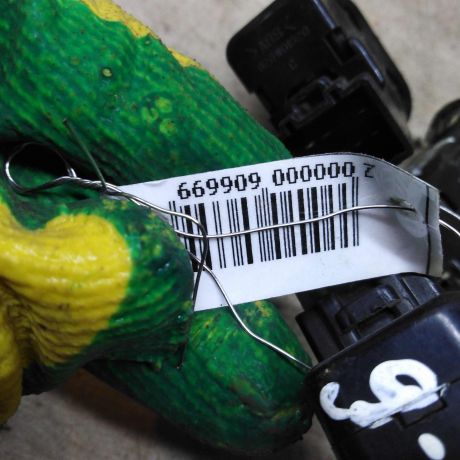 knopka-steklopodieemnika-daewoo-nexia-art-93886-big-3