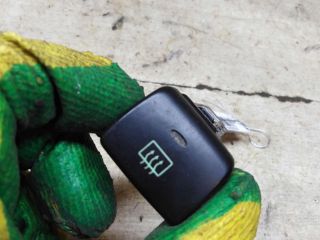 knopka-podogreva-stekla-hyundai-santa-fe-i-art-94095