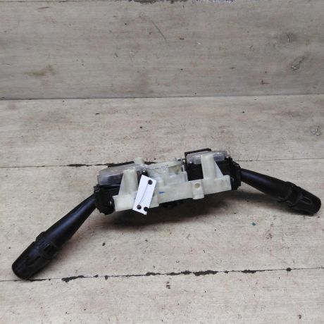 podrulevoi-perekliucatel-v-sbore-hyundai-santa-fe-i-art-94137-big-2