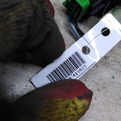 knopka-otkrytiia-bagaznika-ford-mondeo-3-art-95416-big-3