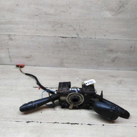 podrulevoi-perekliucatel-v-sbore-renault-megane-i-art-95571-big-0