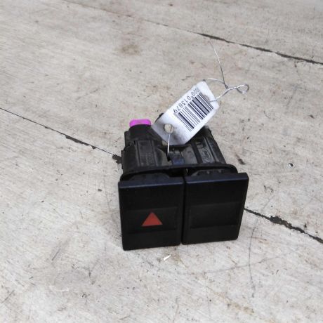 knopka-avariinoi-signalizacii-ford-mondeo-3-art-95667-big-0