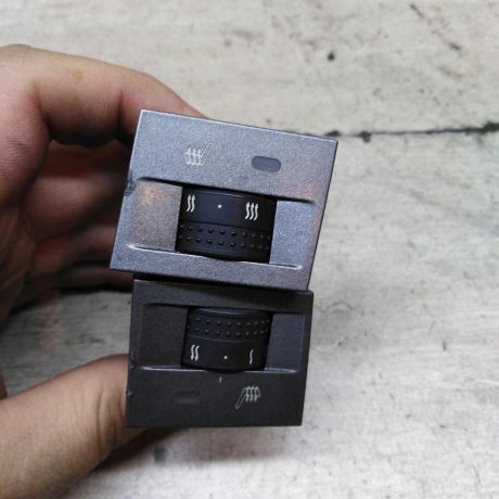 knopka-obogreva-sidenii-opel-vectra-c-art-96007-big-1