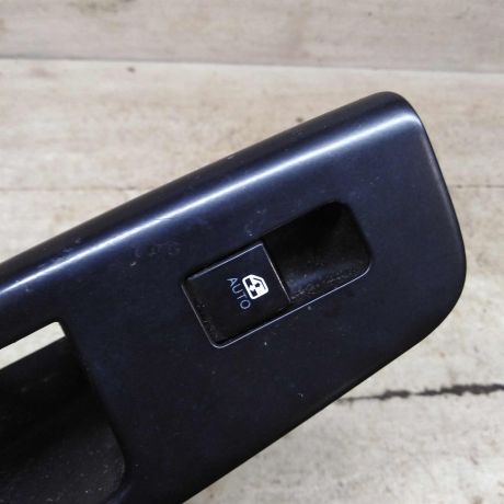 knopka-steklopodieemnika-zadniaia-pravaia-kia-ceed-i-art-96903-big-0