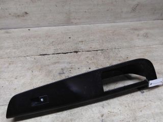 knopka-steklopodieemnika-rucka-dveri-peredniaia-pravaia-kia-ceed-i-art-97230