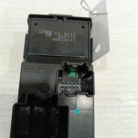 knopka-steklopodieemnika-peredniaia-pravaia-opel-insignia-i-art-97713-big-3