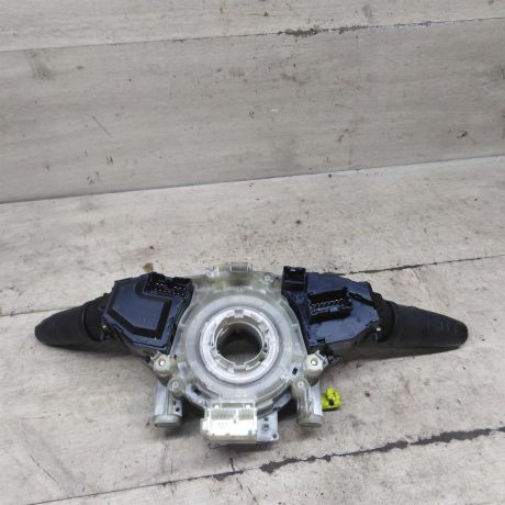 podrulevoi-perekliucatel-v-sbore-nissan-primera-p12-art-97738-big-3