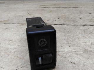 knopka-iarkosti-displeia-mazda-6-gg-art-98721