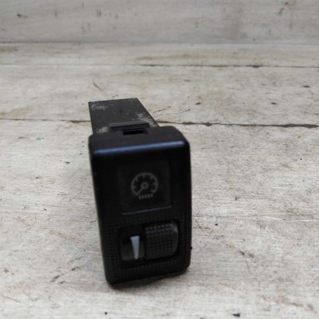 knopka-iarkosti-displeia-mazda-6-gg-art-98721-big-0