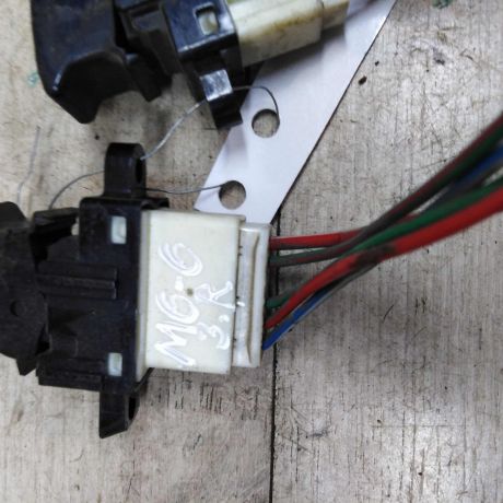 knopka-steklopodieemnika-mazda-6-gg-art-98723-big-1