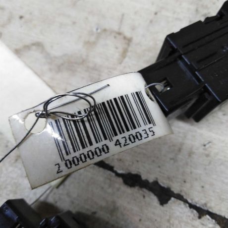 knopka-obogreva-sidenii-toyota-avensis-iii-art-99147-big-1