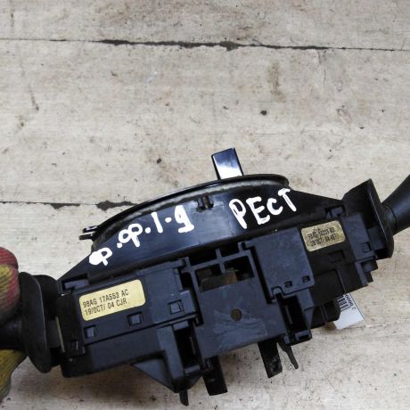 podrulevoi-perekliucatel-v-sbore-ford-focus-i-art-99249-big-4