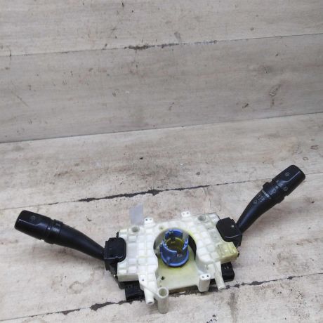 podrulevoi-perekliucatel-v-sbore-hyundai-matrix-art-99454-big-0