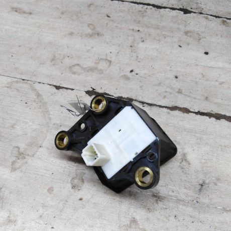 knopka-parkovki-toyota-avensis-iii-art-99636-big-4