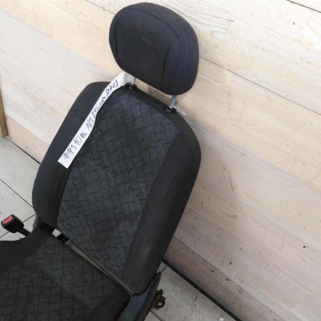 sidene-perednee-levoe-ford-focus-i-art-100184-big-2