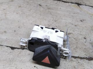 knopka-avariinoi-ostanovki-ford-focus-i-art-100191