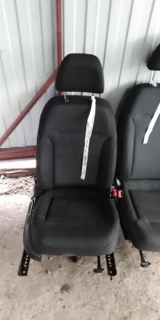 salon-sidenia-volkswagen-jetta-vi-art-101005-big-9