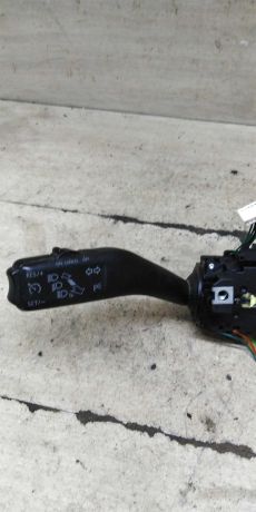 podrulevoi-perekliucatel-v-sbore-volkswagen-jetta-vi-art-101145-big-5