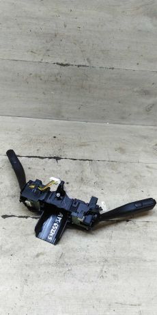 podrulevoi-perekliucatel-v-sbore-volkswagen-jetta-vi-art-101145-big-4