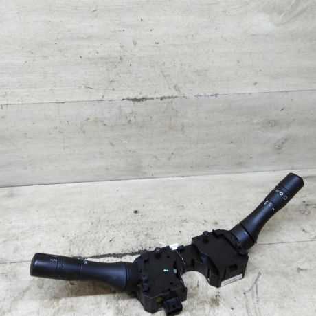 podrulevoi-perekliucatel-v-sbore-renault-fluence-i-art-101278-big-0