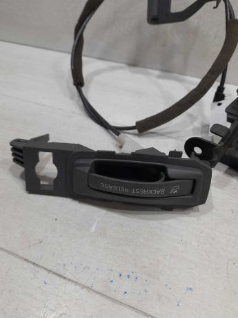 zamok-sidenia-levyi-volvo-s80-art-101773-big-2