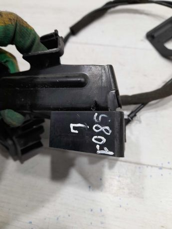 zamok-sidenia-levyi-volvo-s80-art-101773-big-3