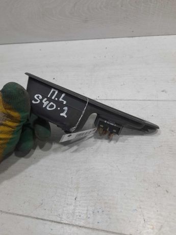 knopka-steklopodieemnika-peredniaia-levaia-volvo-s40-volvo-v40-art-101874-big-1