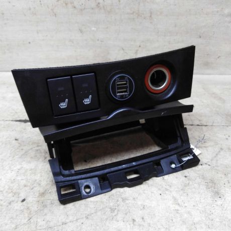 knopka-obogreva-sidenii-mazda-3-bk-art-102075-big-0