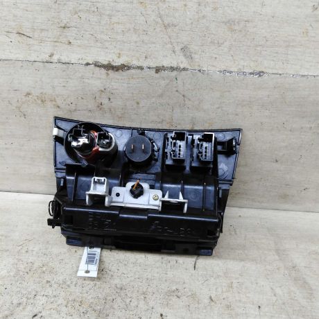 knopka-obogreva-sidenii-mazda-3-bk-art-102075-big-4