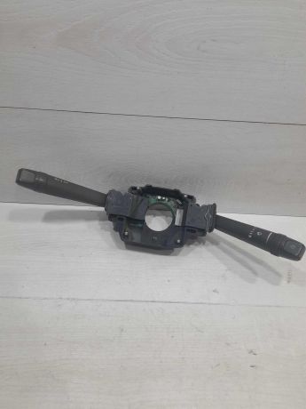 podrulevoi-perekliucatel-v-sbore-volvo-s80-art-102723-big-0