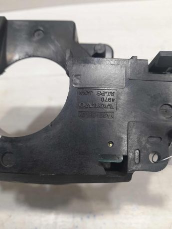 podrulevoi-perekliucatel-v-sbore-volvo-s80-art-102723-big-1