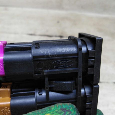 knopki-obogreva-sidenii-ford-mondeo-3-art-103089-big-3