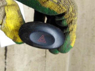 knopka-avariinoi-signalizacii-daewoo-matiz-art-103225